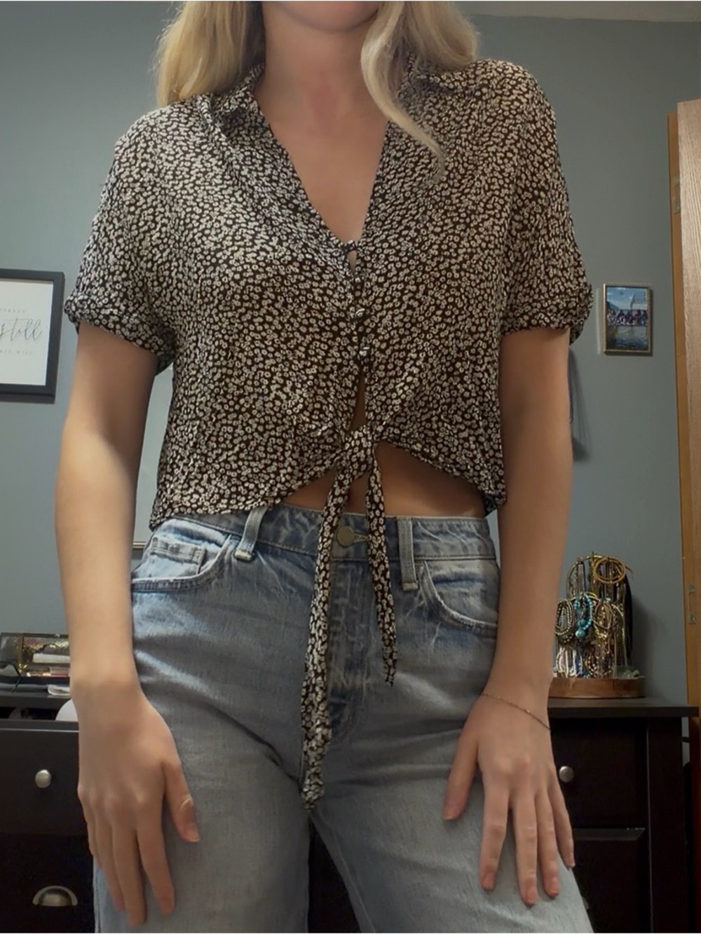 American Eagle Outfitters Black and Cream Tie-Front Short Sleeve Blouse